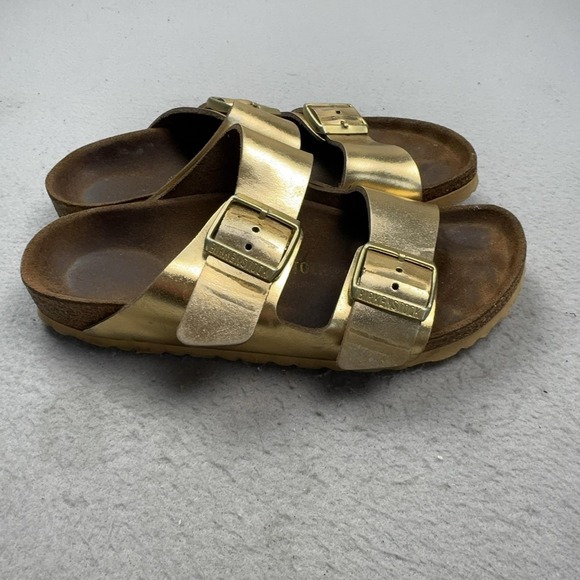 Birkenstock Shoes - Birkenstock Arizona Shoes Womens Size 6 Gold Slide Sandals Cork Footbed Comfort